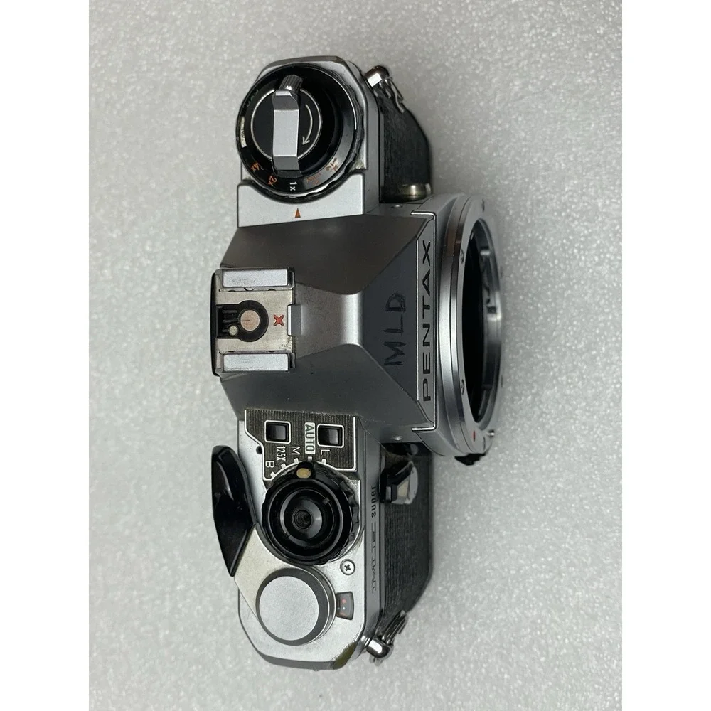 Pentax ME Super 35mm Camera‎